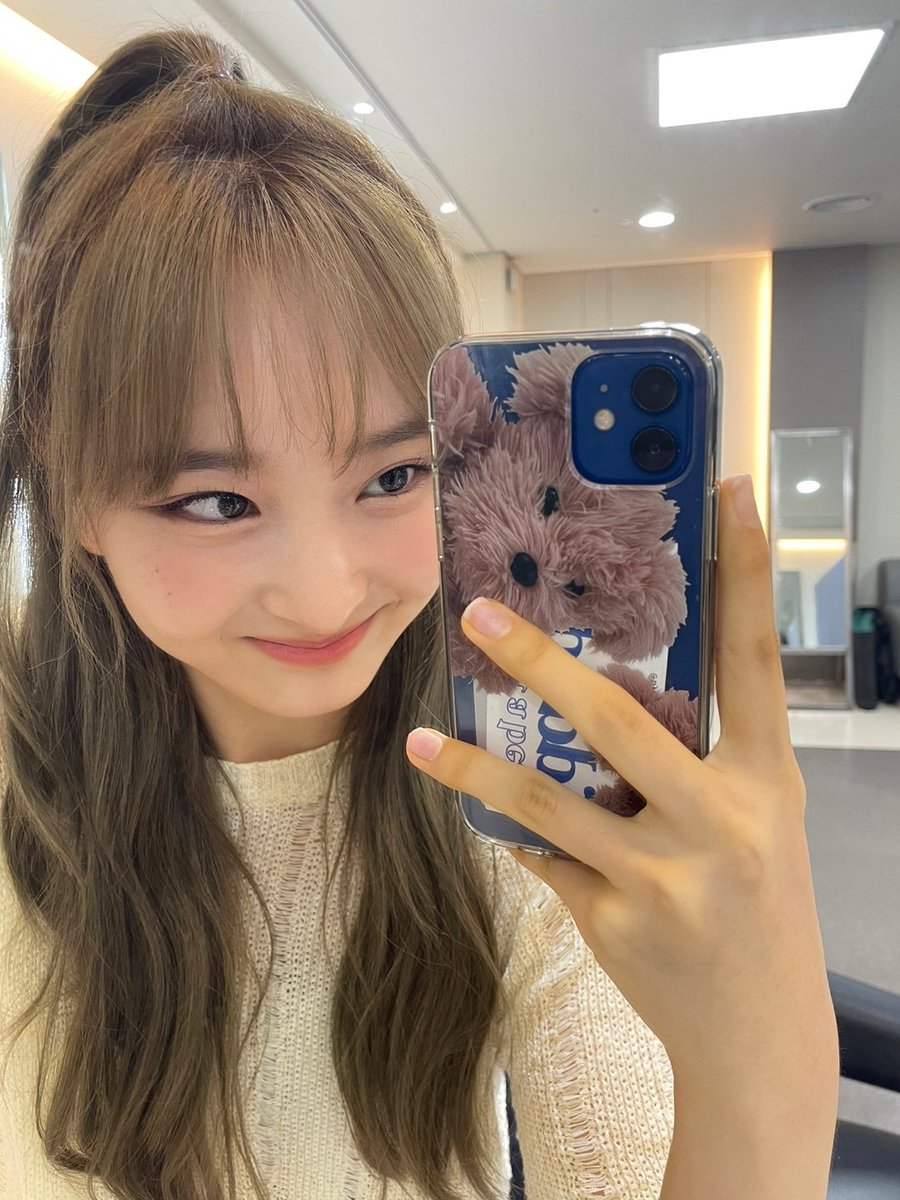 ichillin_km's tweet photo. 나는 블루공주할래🫐🫧💗

#ICHILLIN #아이칠린 #CHOWON #초원 https://t.co/5A3moFsYo6