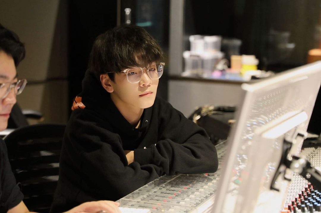 BOYSTORY_RSY's tweet photo. .
we look forward to seeing BOSS soon
#BOSS #BOYSTORY #I_U_WE https://t.co/hvLVHsPZhz