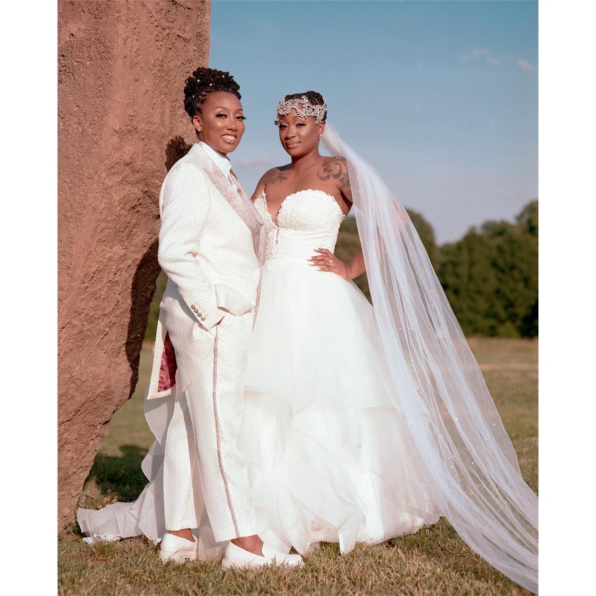 peacefullee_'s tweet photo. Then. Now. Forever 💍👰🏾‍♀️♥️ #ForeverCrump https://t.co/wdK0Z2SE5d
