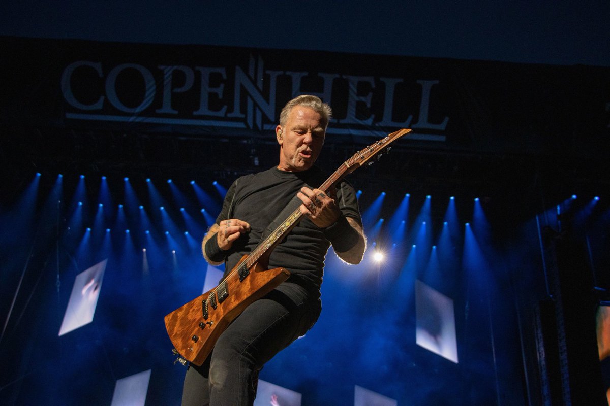 MetSince1981's tweet photo. 📸 @Metallica: Presentación en el COPENHELL Refshaleøen de Copenhague, Dinamarca 🇩🇰 15 de Junio 2022.
#Metallica #MetAtCopenhell #Copenhell #Copenhell2022 #FifthMember #MetFans #MetFamily #METALLICAMetalUpYourAss🗡🚽 https://t.co/c0CJHiqmBH
