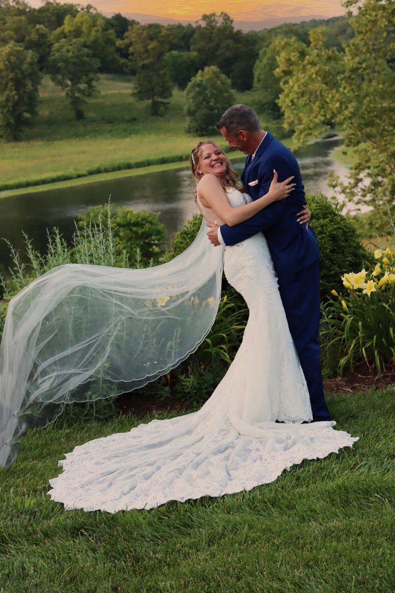BOfficiants's tweet photo. Now booking 2023 Wedding Officiating, and Photography.

#blessedbeginnings
#stlwedding
#stlsenior2022
#senior2022

https://t.co/Cx81BK4ATV https://t.co/SDcR75p0Ls