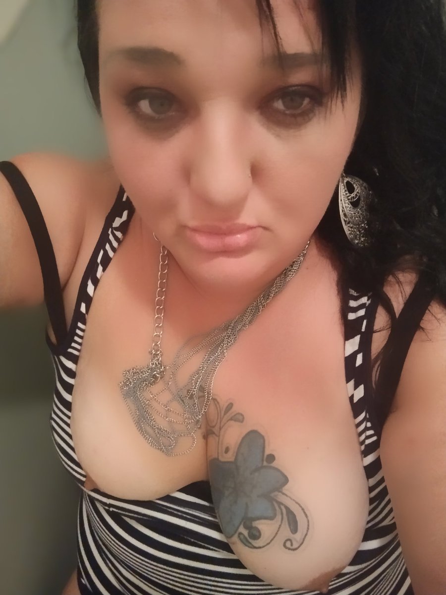 lillymarie82of's tweet photo. Dark girl vibe... Makes me really wanna be a nasty girl. https://t.co/rIiAWGxNF0
Come see how nasty I can be! https://t.co/yMumrtBlWD
