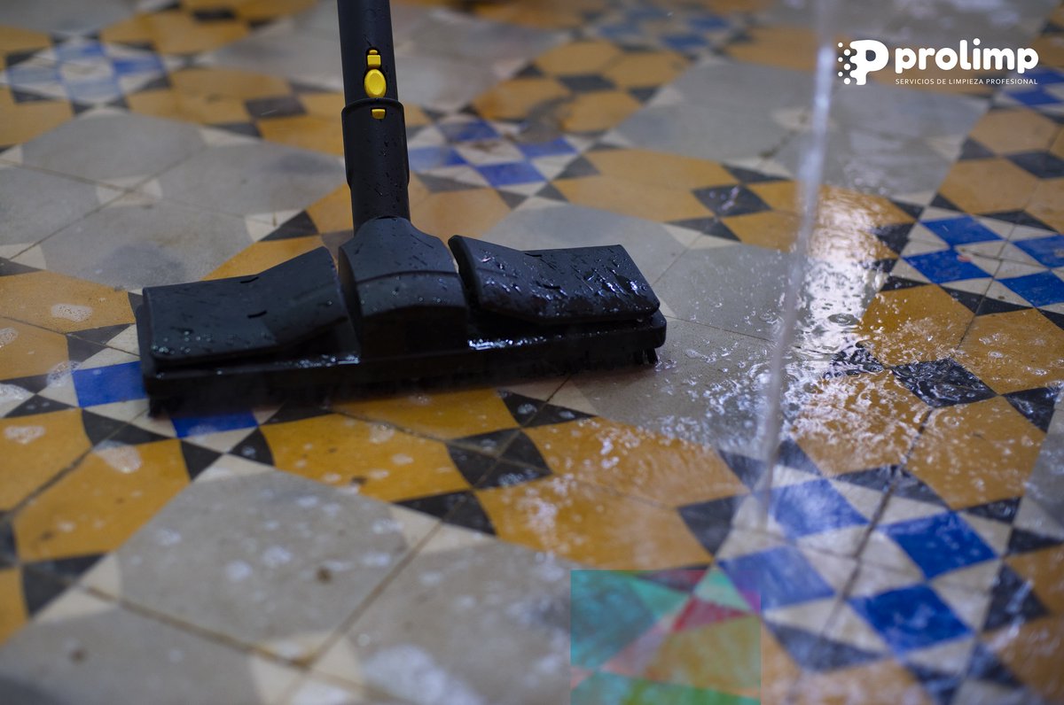 ProlimpCuba's tweet photo. Para cada espacio u objeto, la solución óptima de limpieza. 

Anota y llámanos +53 52455231
@ProlimpCuba https://t.co/I3gzE4EhFk