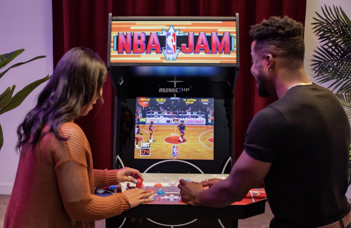 LockedOnNetwork's tweet photo. We’re giving away an NBA Jam: Shaq Edition arcade machine.

📲 Follow us and retweet this post to learn how. https://t.co/sZJHV6DyMV