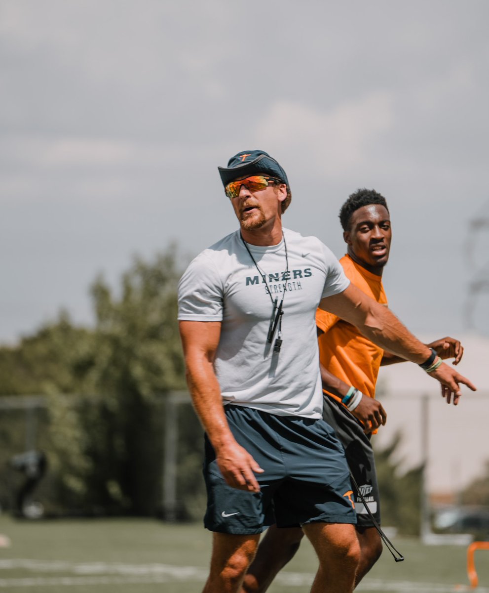UTEPFB's tweet photo. summer grind https://t.co/5z0NFOmBEB