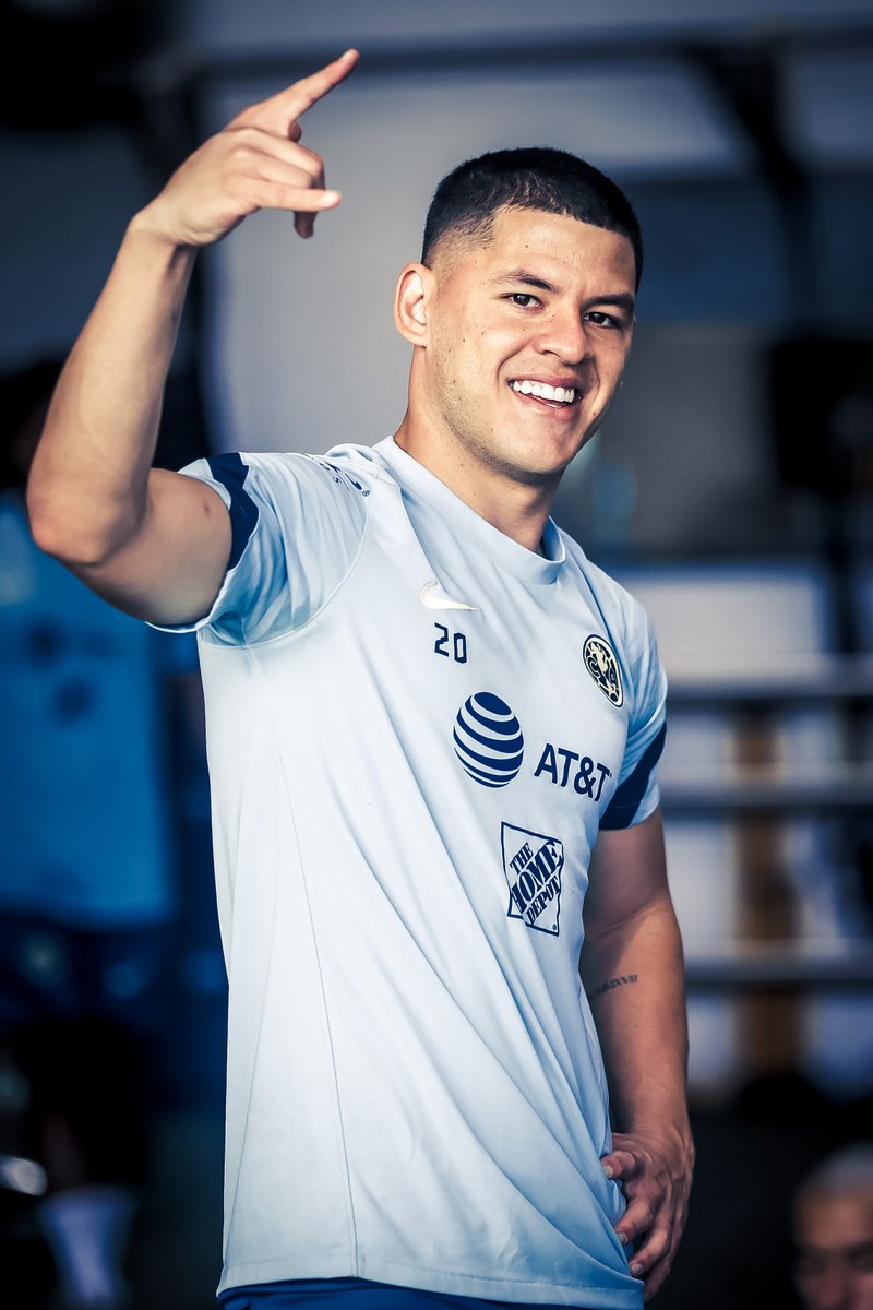 ClubAmerica's tweet photo. 📸 | ¡Bienvenido a casa, Cachorrito! 🦅🇵🇾 https://t.co/ZTdxDKyODC
