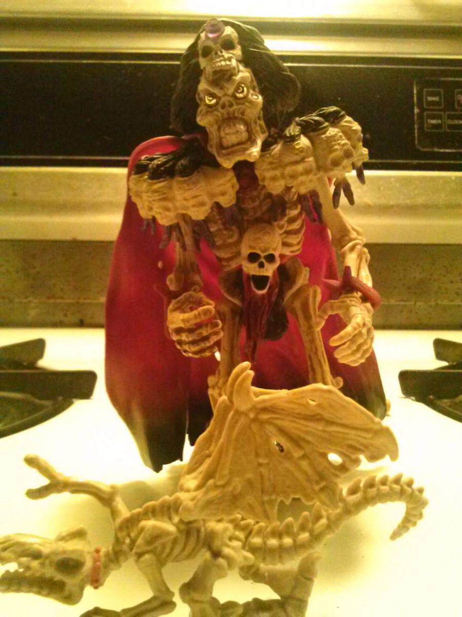 👑 KingHowie810 tweet media