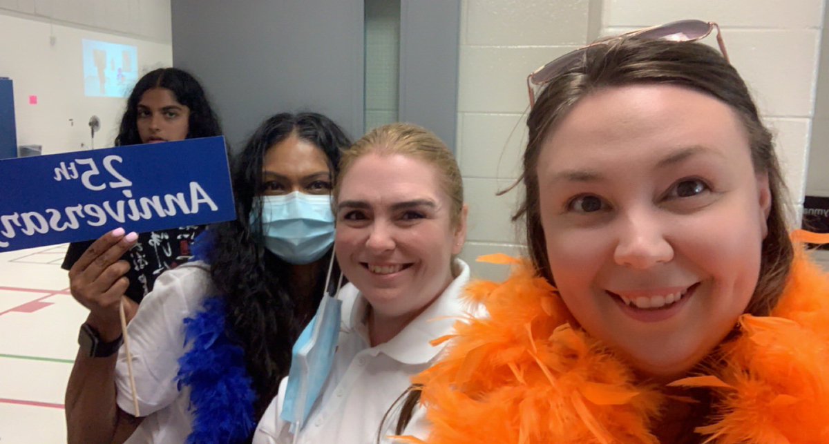 kindieroom103's tweet photo. Having fun at RJ Lee’s 25th anniversary! So great catching up and celebrating with past and present students and staff! #RJLee25th @rjlee_ps https://t.co/Be2T3fThnp
