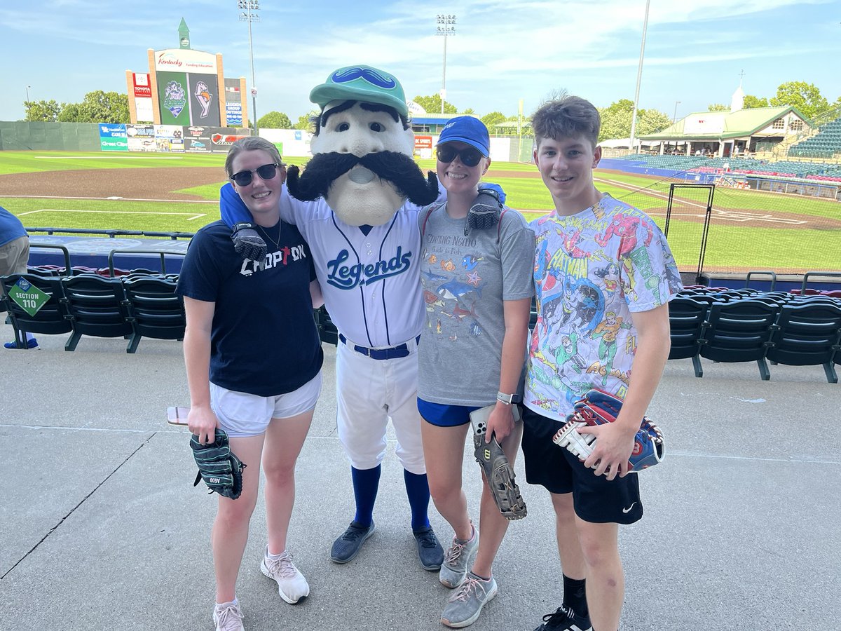 BryanAuxier's tweet photo. Play Ball @LexingtonLegend &amp; @yorkrevolution @AtlanticLg https://t.co/tCWTHDU7DA