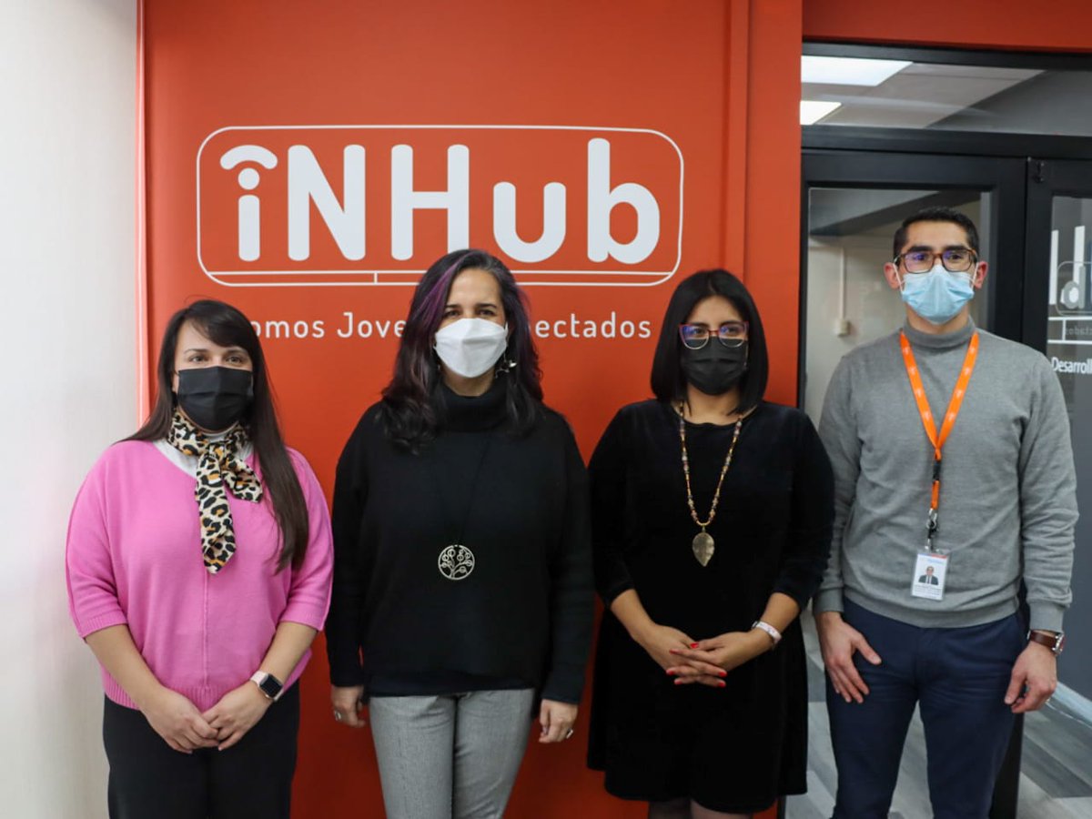 InjuvValparaiso's tweet photo. ¡Nuestra región tiene #INHub! 🎉 Dire nacional @RenataSantander, Seremi @cecarrami y Dire regional @paulivaldivia_ inauguran espacio cowork gratuito, totalmente equipado, para trabajo colaborativo y asociativo de jóvenes entre 15 a 29 años 💻👌

#Valparaiso #VinadelMar #Quilpue https://t.co/1Lj9EhQ3F7