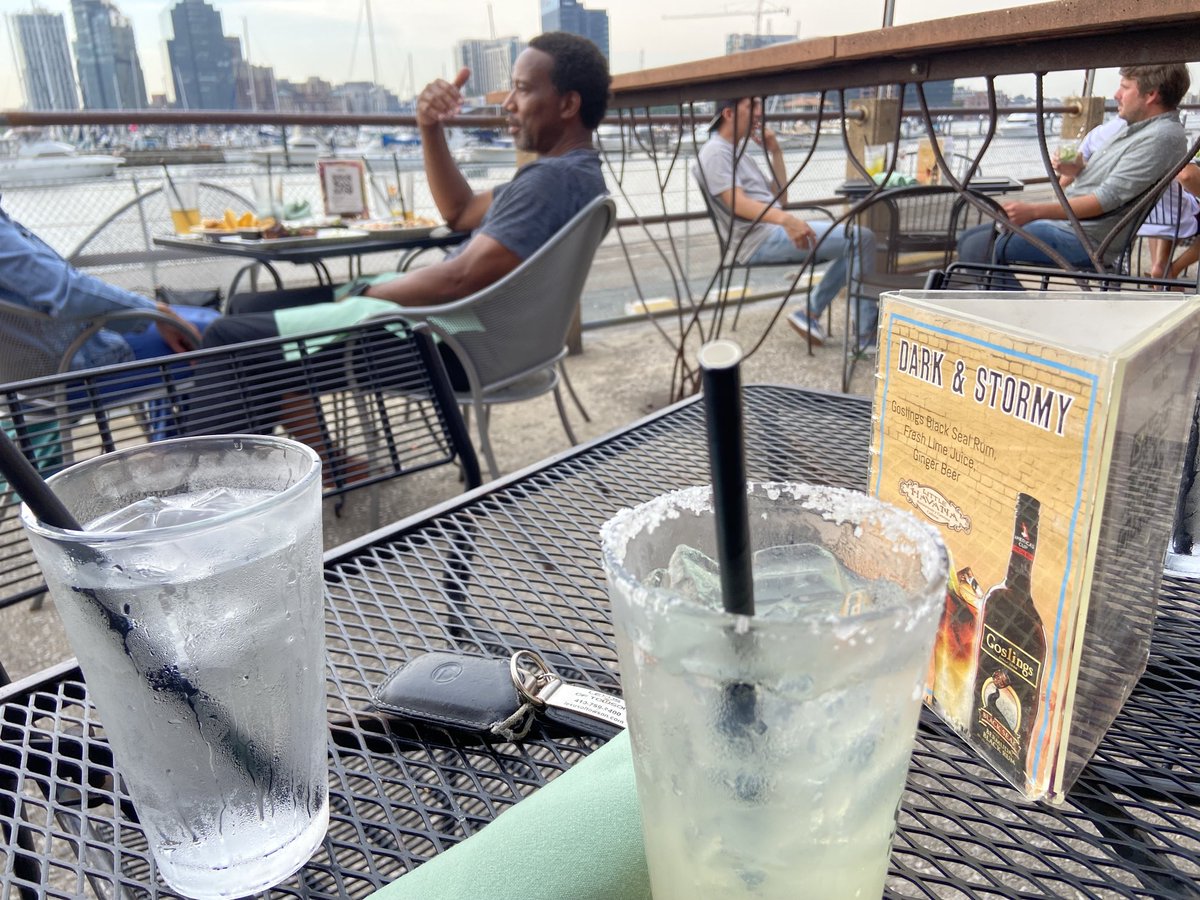 AoDespair's tweet photo. Plausibly, I just happen to be down on the harbor with a pre-dinner cocktail. But I think we all know I chose the spot hoping some friends happen to waddle past. https://t.co/zbLWjG2139