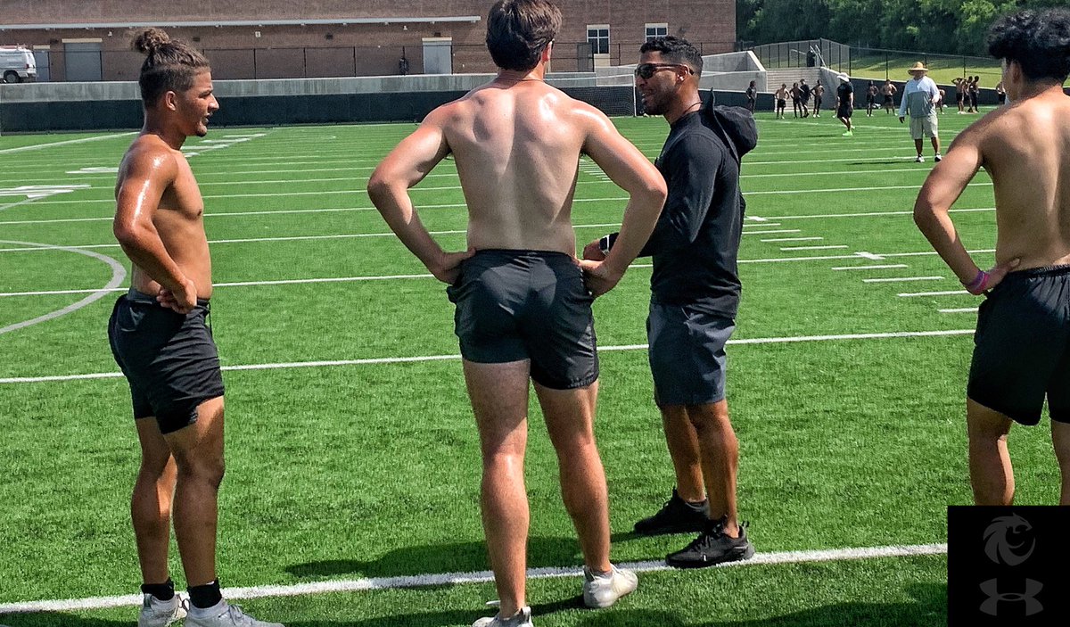 DentonGuyer_FB's tweet photo. Summer Training Week 1 ✅

𝙲𝚑𝚊𝚖𝚙𝚒𝚘𝚗𝚜𝚑𝚒𝚙𝚜 𝚊𝚛𝚎 𝚎𝚊𝚛𝚗𝚎𝚍 𝚒𝚗 𝙹𝚞𝚗𝚎

#Southside | #DifferentBreed https://t.co/HP6rMKT8PE