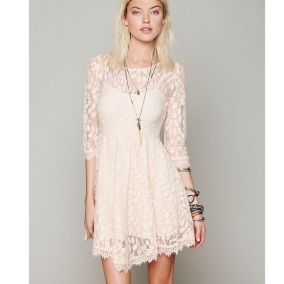 bbroderick21's tweet photo. So good I had to share! Check out all the items I'm loving on @Poshmarkapp from @ShelbyJoyRobin1 #poshmark #fashion #style #shopmycloset #freepeople #paige: https://t.co/7hmQcEvOJ6 https://t.co/AmHmtgOypL
