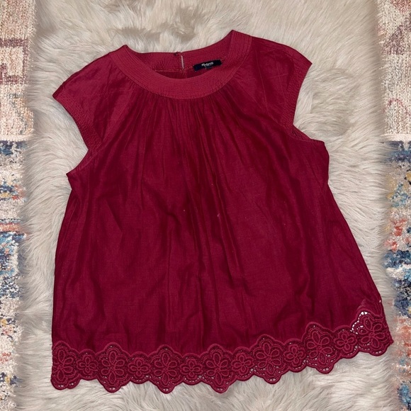 SpottedDingo's tweet photo. So good I had to share! Check out all the items I'm loving on @Poshmarkapp #poshmark #fashion #style #shopmycloset #athleta #wildpearl #madewell: https://t.co/t2saVPbS9Q https://t.co/gNP6qOFmnd