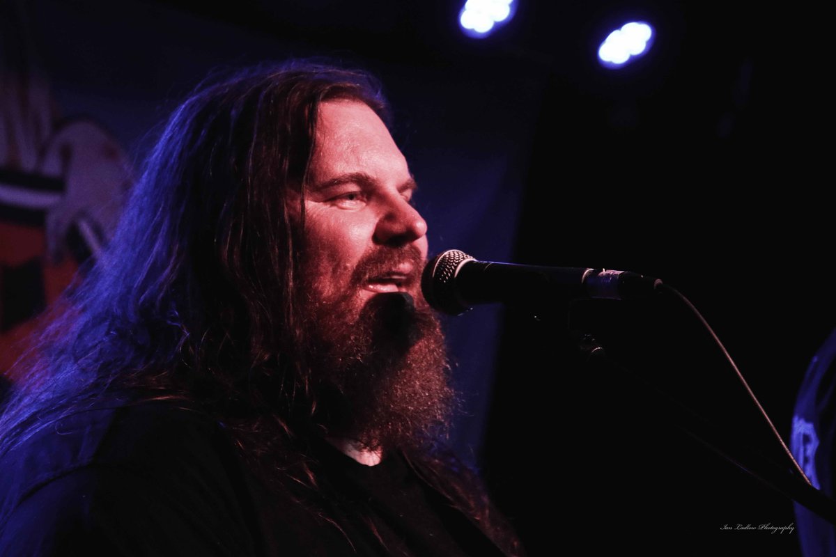 IanLadlow's tweet photo. Wolfsbane at London Water Rats - great fun to photograph @WolfsbaneHMS https://t.co/HSvjEzWSiK