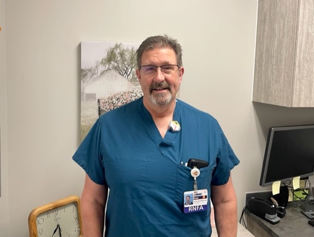 EIRMC's tweet photo. Shout out to Russ Rowberry RNFA, OR RN for his loyalty and dedication to the Surgical Services Department- he's been an employee with us for 36 Years! He's committed to providing excellent patient care, we are thankful for him! #TakeMeToEIRMC #UnlockPossibilities #WhatWeWorkFor https://t.co/laTbcZXglj
