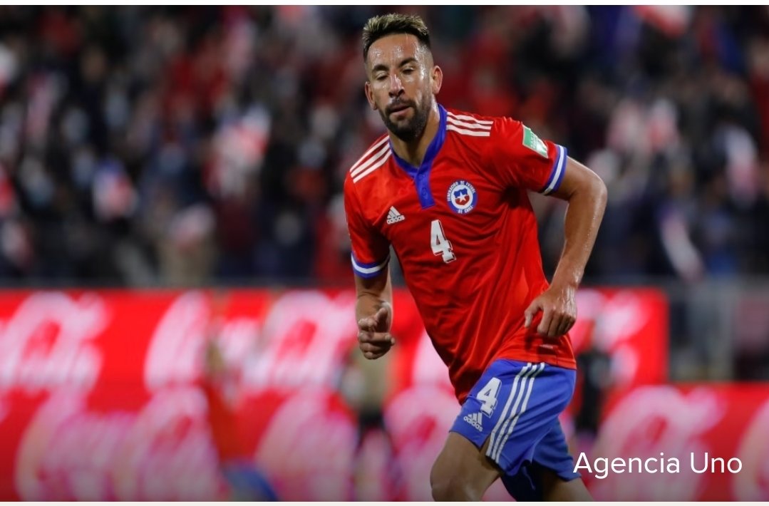 Danielaazulita2's tweet photo. Puedes cambiar de señora , de hombre , de sexo , de P político, pero jamas puedes cambiar de amor por tu equipo. 
Que gran mentira .
 MAURICIO ISLA https://t.co/CrhRtevjcr