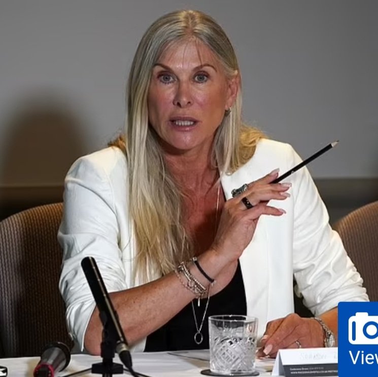 1sarcasticblond's tweet photo. They can't even let a real woman fight for female rights in sport.  Sharon Davis is, very clearly, a biological MALE. https://t.co/eqnVeoMuJX