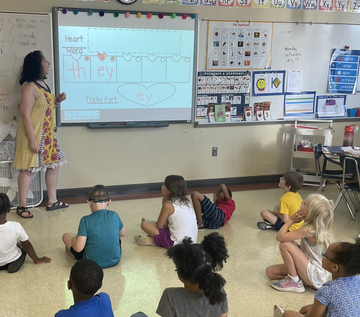 ToshaSwearingen's tweet photo. Another great week of instruction for the @madisonschools Summer Reading Program! We are so thankful for our amazing teachers! They are supporting students with high quality instruction based on the Science of Reading. We are WILD about reading! ❤️🦓🐘🐅🦒@Alabama_Reading https://t.co/TMHs0nW9PZ