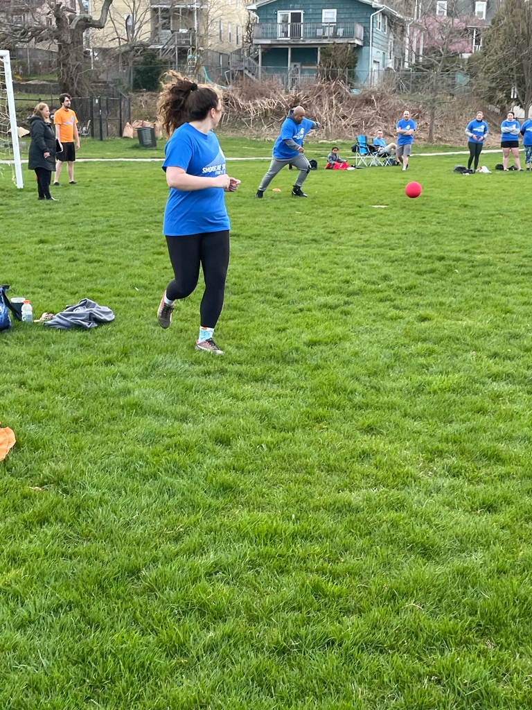 shorelinesocial's tweet photo. It's the last night to sign up for kickball! 

https://t.co/BxURjV40f5

#newlondonct #mystic #connecticut #kickball #adultleagues #coedsports #besocial https://t.co/Sk2suMu12r