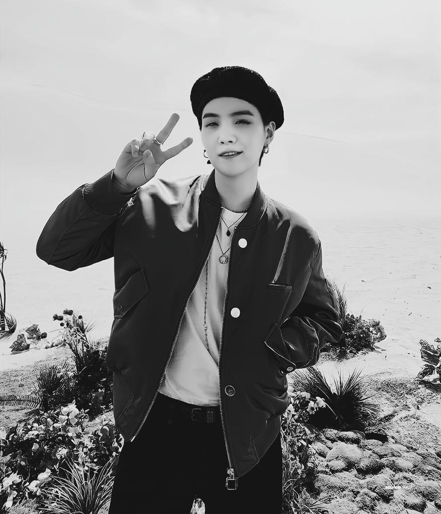 ⠀ 
⠀⠀⠀ ⠀  Aɢᴜsᴛ D's Uᴘᴅᴀᴛᴇ
⠀ᴅᴀᴇɢᴜʙᴏʏᴏғɪᴄɪᴀʟ • ᴠɪ́ᴀ ᴛᴡɪᴛᴛᴇʀ

Presente en el #いちごː𝙹iye para dar todo mi apoyo a mi compañera de empresa @urstrawberry_jh en su gran día ¡Muchas felicidades, bebita! 🥳

#飛ぶ·ℎigh #再见𖤐𝗬estorday
⠀⠀⠀