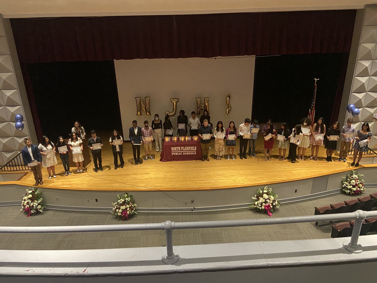 The full class of inductees into the ⁦<a href="/NPMS_NJHS/">NPMS_NJHS</a>⁩ ⁦@nplain_schools⁩ #WorkWithAPurpose