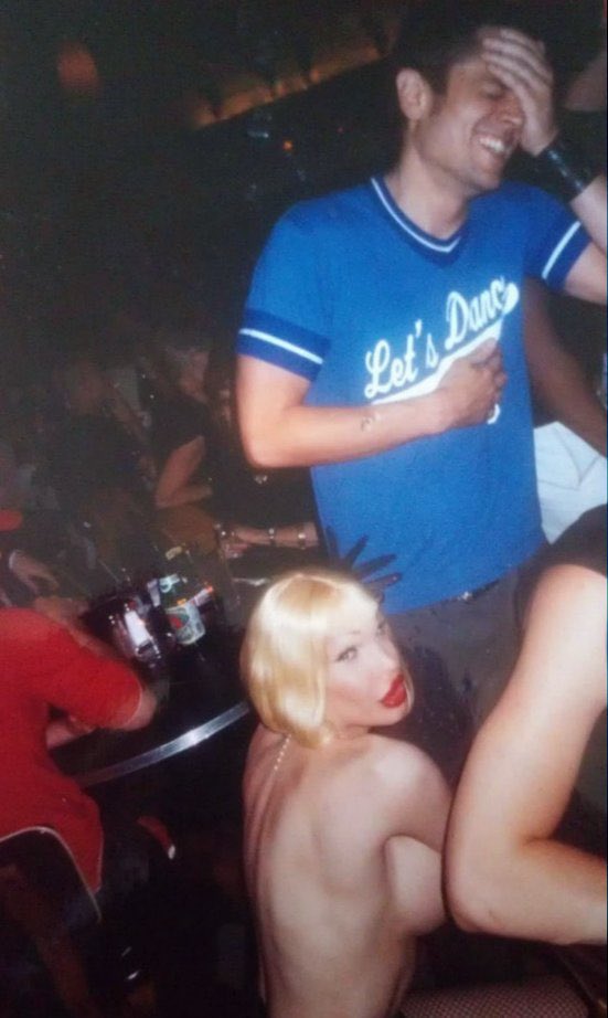 knoxpilled's tweet photo. Johnny Knoxville in blue tshirts <333 https://t.co/LHVXgoNB9X