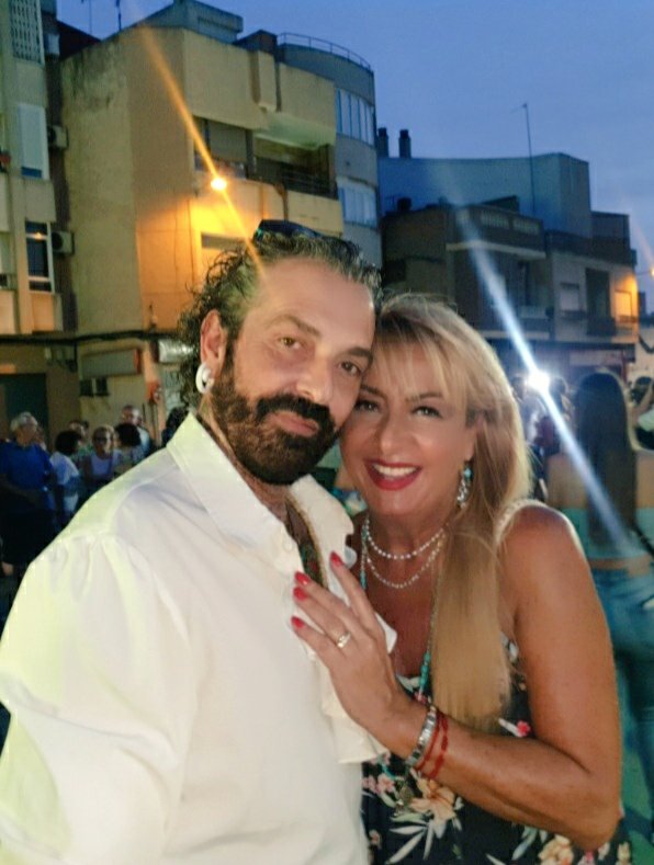 LopezyValiente's tweet photo. Me gusta salir los jueves y estar con buenos amigos como lo es mi buen amigo Pacho que dirige en #Murcia la agencia de modelos #MonroeModels Enhorabuena por el evento celebrado en el Boulevard del Soterramiento #EunoiaFest
#ModaSostenible #ArteUrbano
Muy cool y novedoso. https://t.co/BZkm5Ya2q7