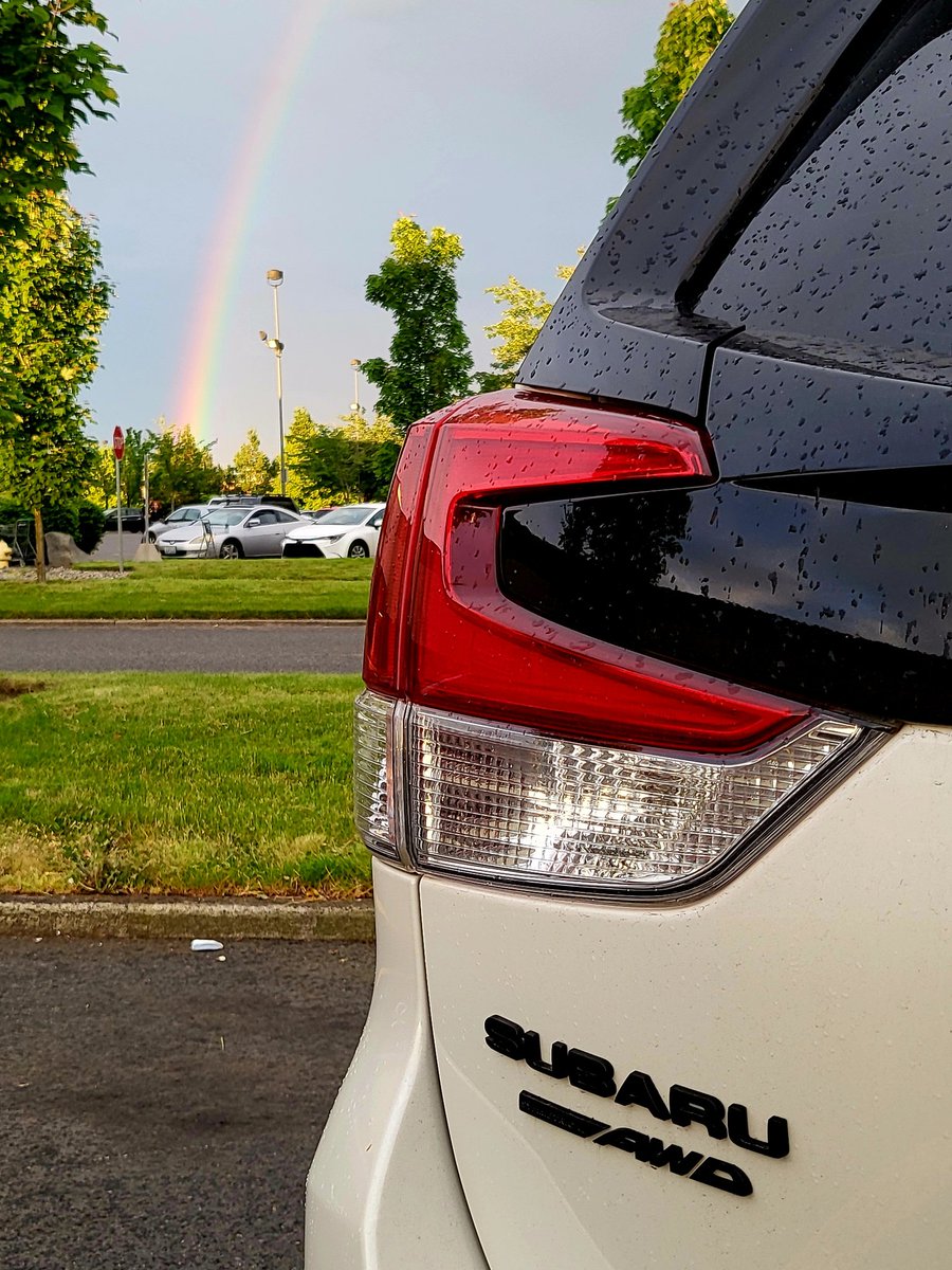 tasv02's tweet photo. After the rain. Forester and rainbow. #subaru #Subaruforester #forestersport #pnwSubaru #Subaruambassador https://t.co/56SrNz9laP