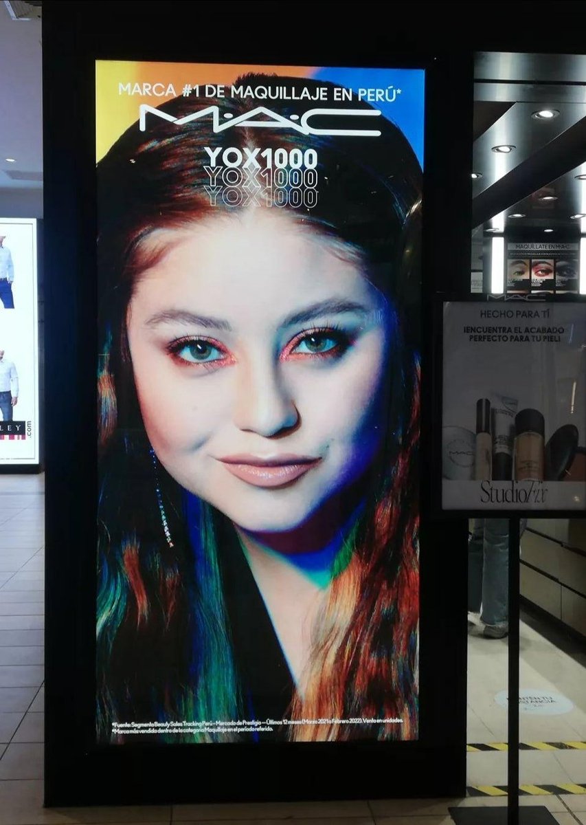 <a href="/karolsevilla/">KAROL SEVILLA</a> para la campaña de #MACx1000 stand en 🇵🇪 <a href="/MACcosmetics/">M•A•C Cosmetics</a>