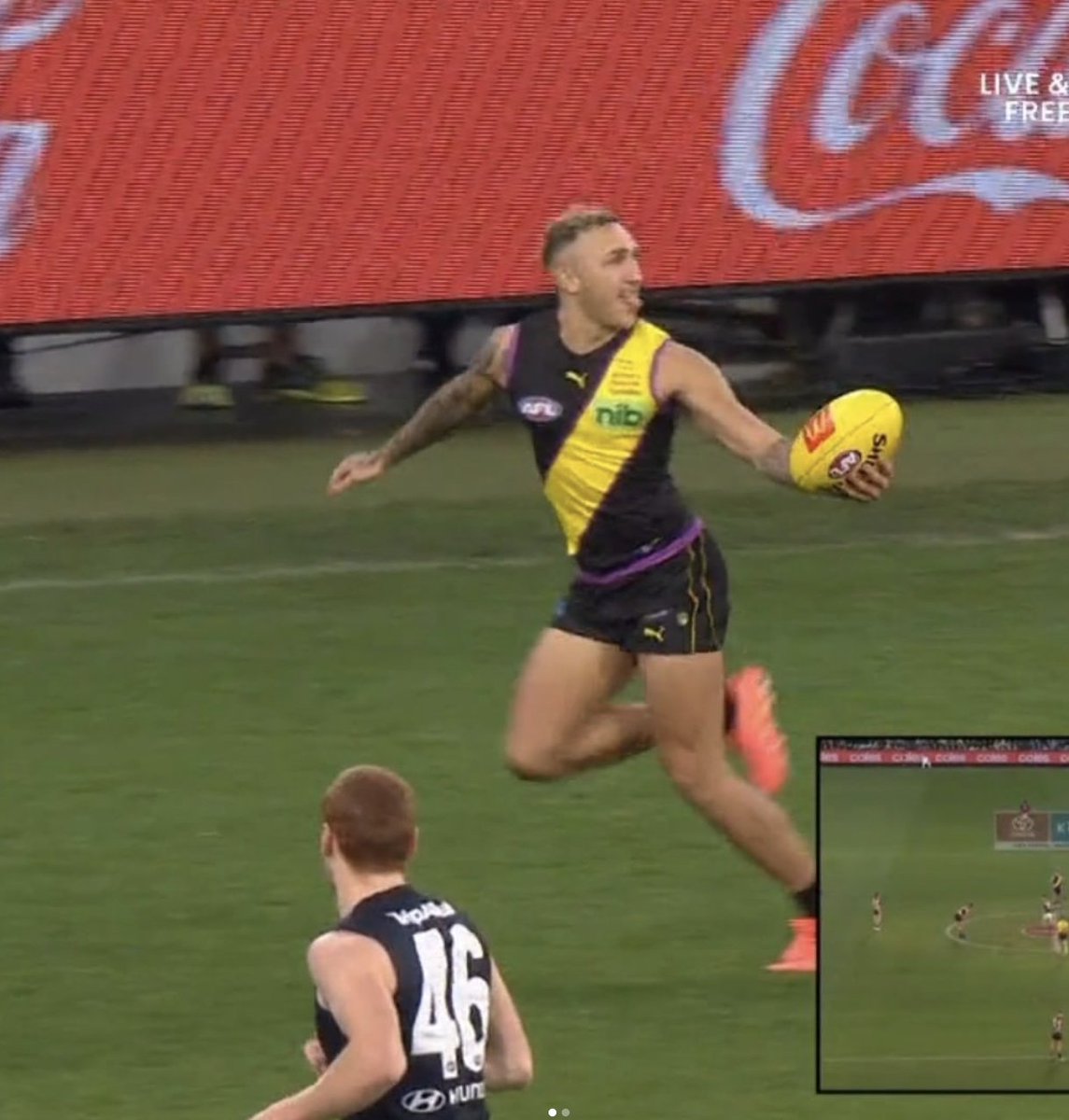 7AFL tweet media