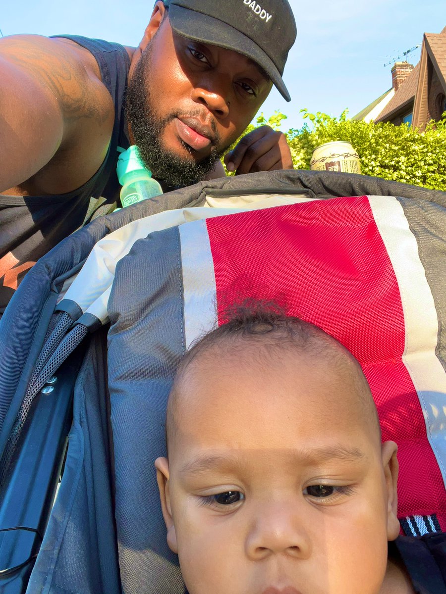 hamp_dachamp15's tweet photo. Daddy Hamp on a lil afternoon stroll with baby Hamp
#BeerDay
#cleheights
#father
#blessed https://t.co/VnAgWmhxJP