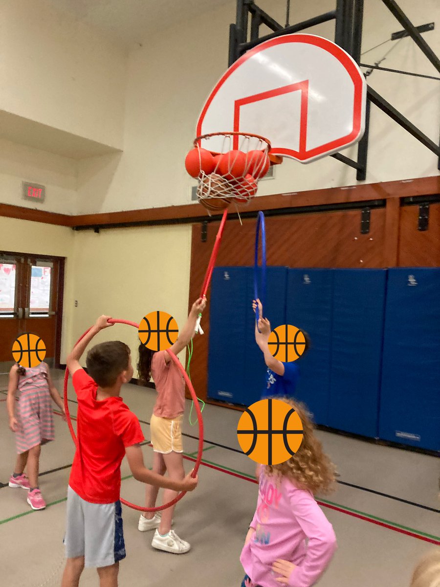 ms_capes's tweet photo. First one ball got stuck, then another, then a bunch more. Time to problem solve and cooperate! https://t.co/fYbsFCxSDC