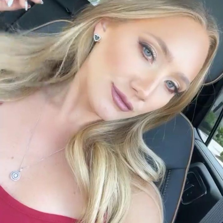 AJ Applegate backup fans Page tweet media