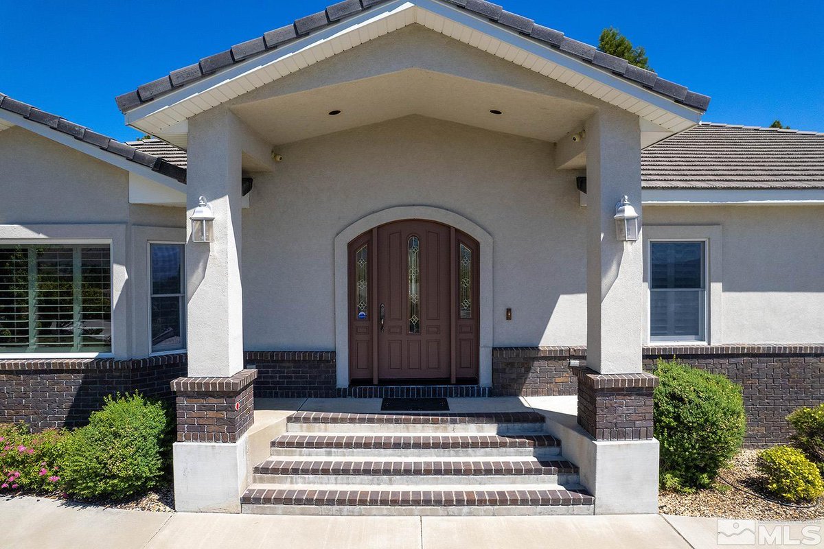 LauraMoline's tweet photo. New Listing! $1,675,000.00, 4BR, 5BA, 2676 Norwood Pl., Carson City, NV 89703, Full Details https://t.co/aShZwBWRnt https://t.co/1W5CJrhaYq