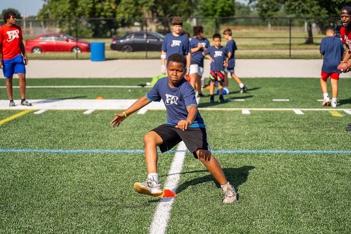 FlyghtPrepFB's tweet photo. Thank you to everyone that attended the Flyght Academy Prep Youth Camp today! The future is bright ✈️

A special thank you goes to the Dayton Police Department and Officer Perez for bringing over extra gatorades for the kids. 

#FlyghtPrep #FlyWithUs #FlyghtYouth https://t.co/NM6iwzuvmP
