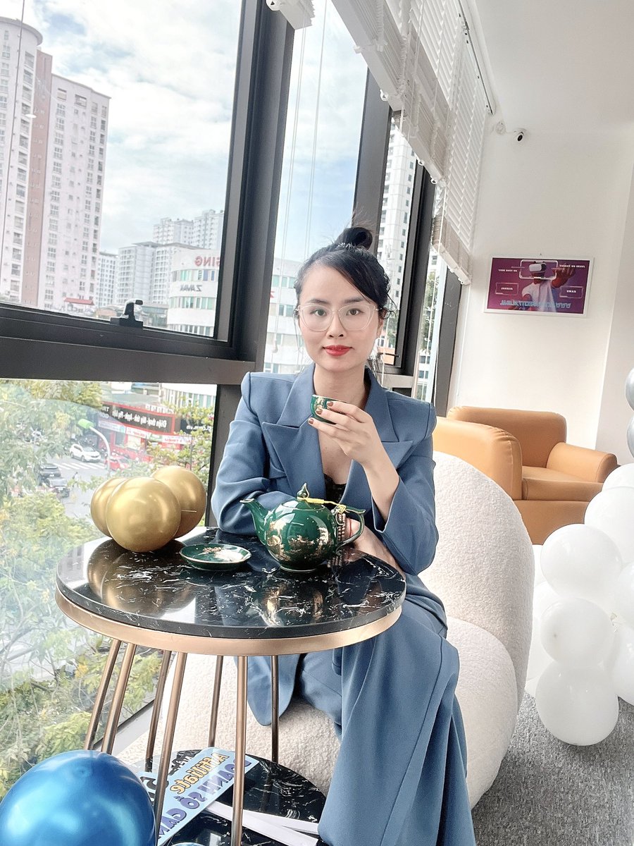 TuHanh4's tweet photo. Bạn có Quyền Kiêu Hãnh và Tự Hào về giá trị Doanh Nghiệp mà bạn đang xây dựng 🌻🌻🌻

1, Công nghệ Độc Quyền xây dựng nền tảng Metaverse 

2. Dòng meme game đầu tiên chạy trên nền tảng chỉ dùng một token thanh toán
#metagamecity https://t.co/zlQ05FJlsu