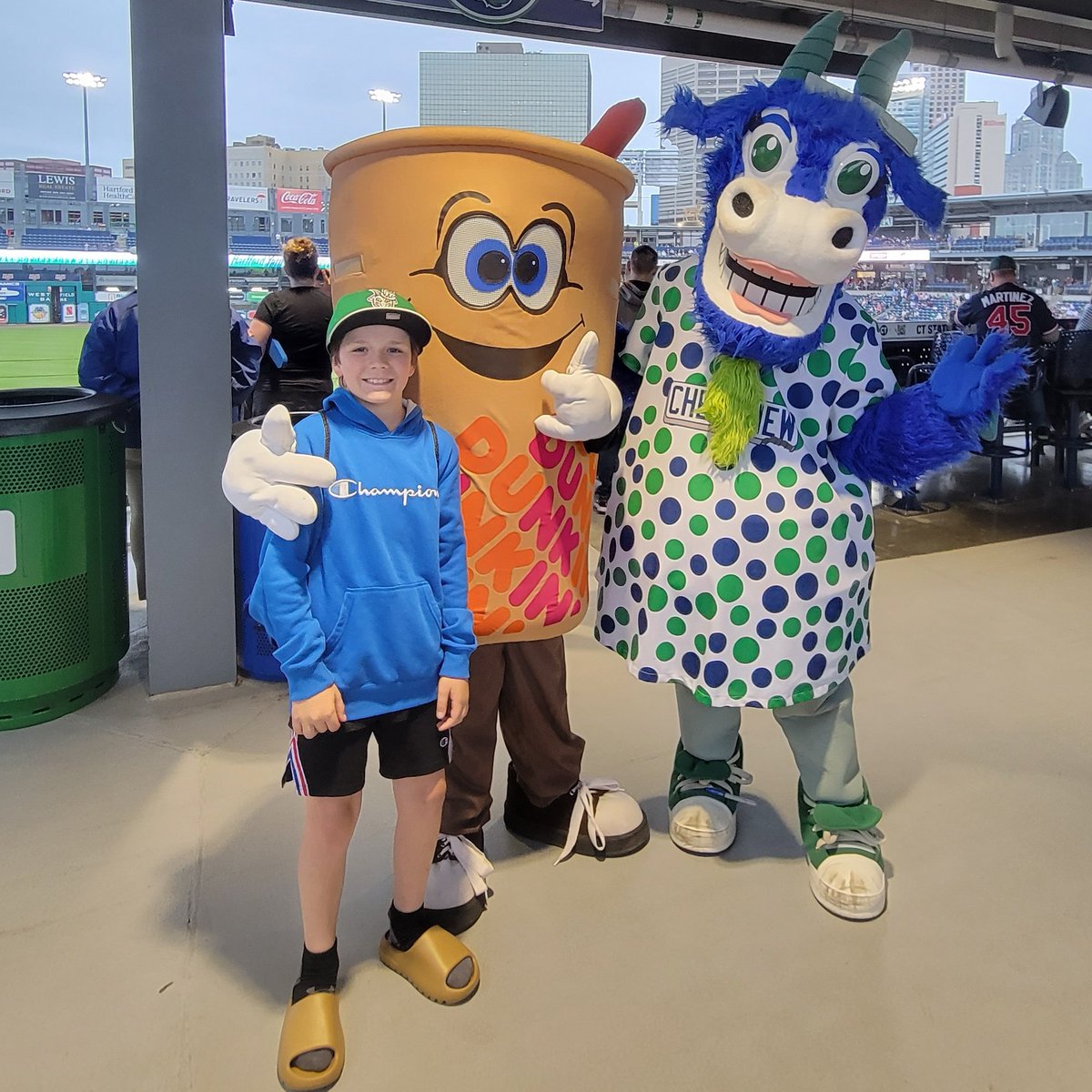 Fun night at <a href="/GoYardGoats/">Hartford Yard Goats</a> #nogoatsnoglory