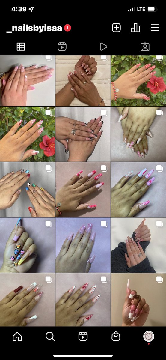 isabeelaagc's tweet photo. I’m having a flash sale!! Any GelX style you want for only $50 
Follow my ig @_nailsbyisaa https://t.co/Cxr2BCISaI