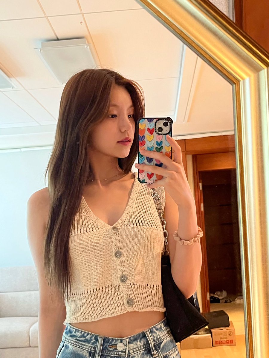 ㅤㅤ
           
        ⟼ good morning ~ 

ㅤㅤ