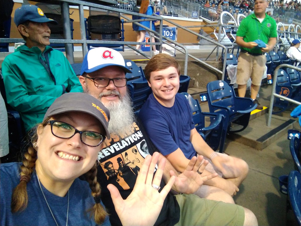 mrs_arnstein's tweet photo. @DurhamBulls waiting on the festivities to begin. #RainDelays #WhatYaGonnaDo https://t.co/QIUhvZjngr