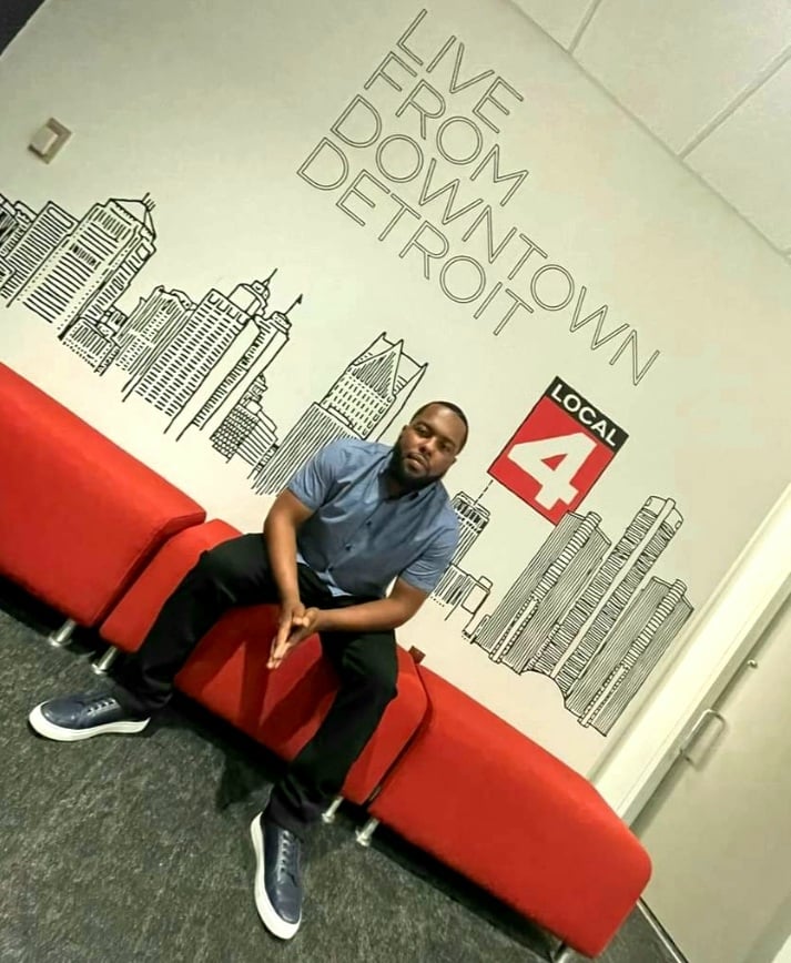 trav_soulsinger's tweet photo. Blessings On Blessings! #ItsMyTime @Local4News https://t.co/7xxOnYIBii