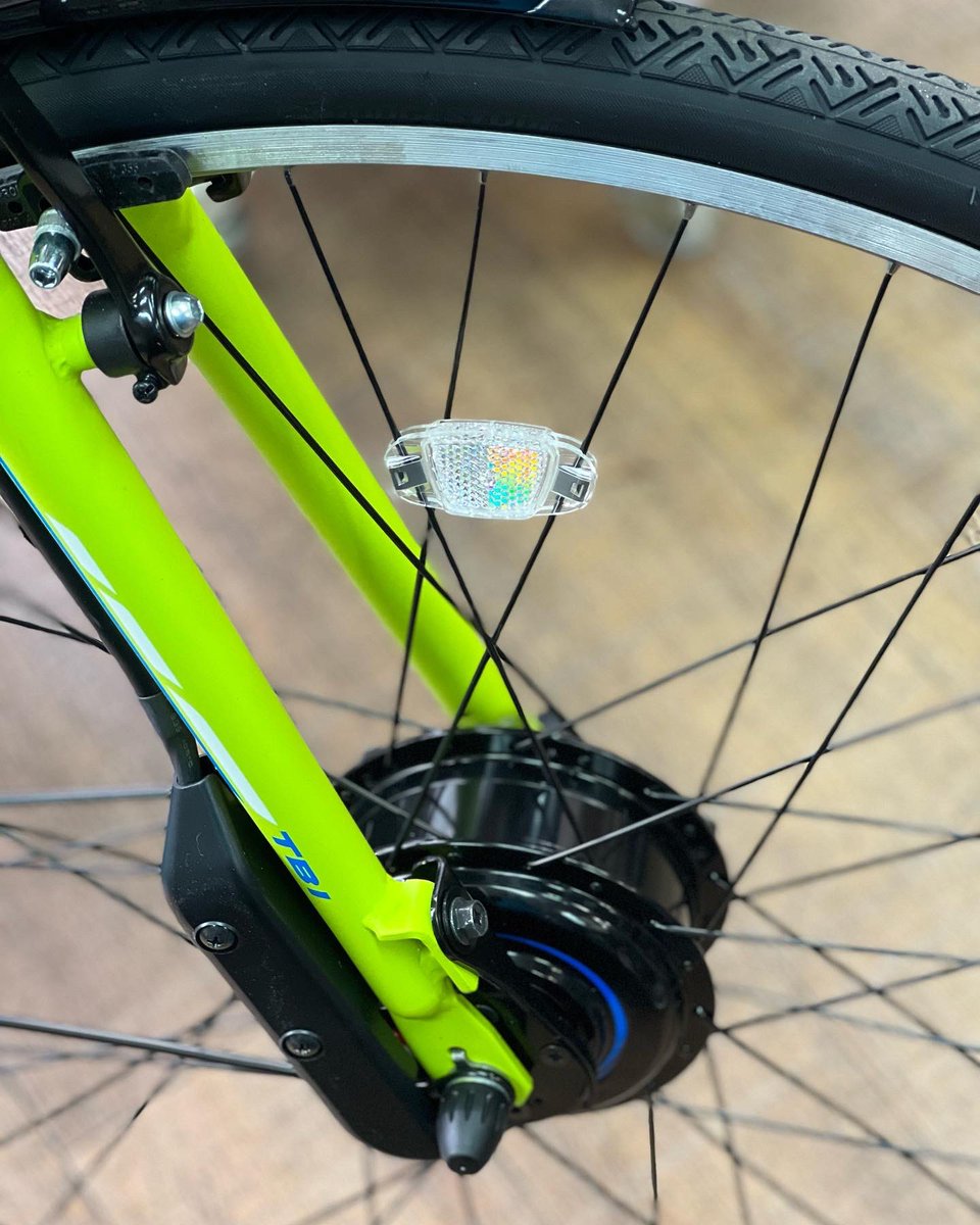 CP_TJline's tweet photo. #サイクルパートナー東武練馬店 
#brigdestone #tb1e #入荷 
#ebike #クロスバイク #ネオンライム 

#サイクルパートナーはアフターサービス充実で安心長持ち https://t.co/6t7QKyiphX