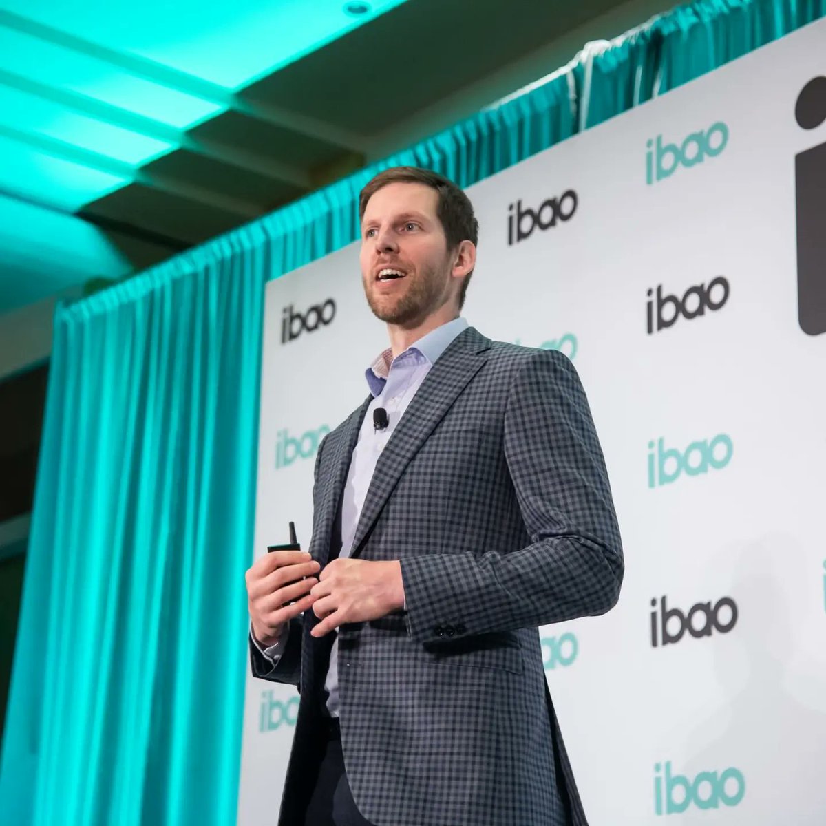 IBAOntario's tweet photo. YBC 2022 Day 2 was one for the books! From workshops, keynote speech, live music, tradeshow and dinner, our young brokers had an eventful day filled with lots of networking and learning. Thank you to everyone for making it a huge success! 

#YBC22 #YoungBrokers #OntarioBrokers https://t.co/cjNNDfnpi7
