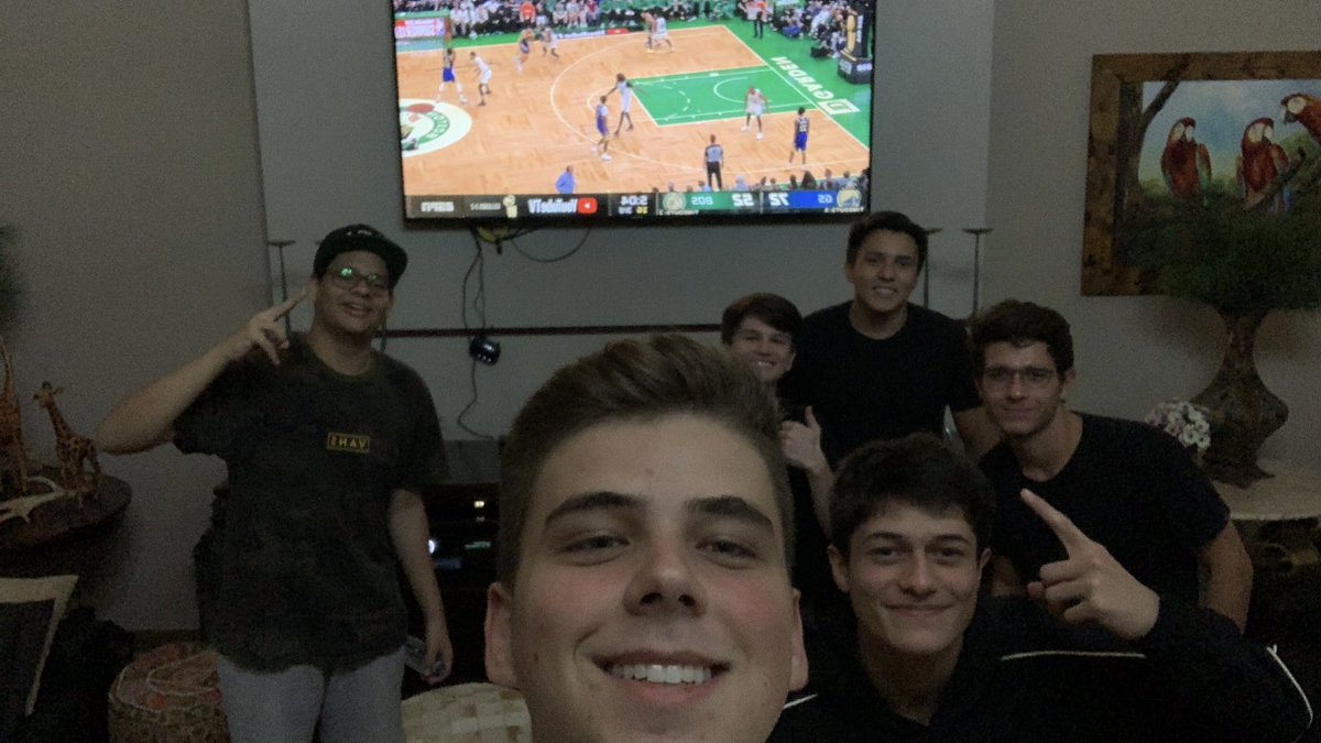 samuelmatos021's tweet photo. #NBAFinalsNaEspn A jararaca está a solta! mostra a gentee romulooo 👊🏻🏀 https://t.co/MvEIvVClFq