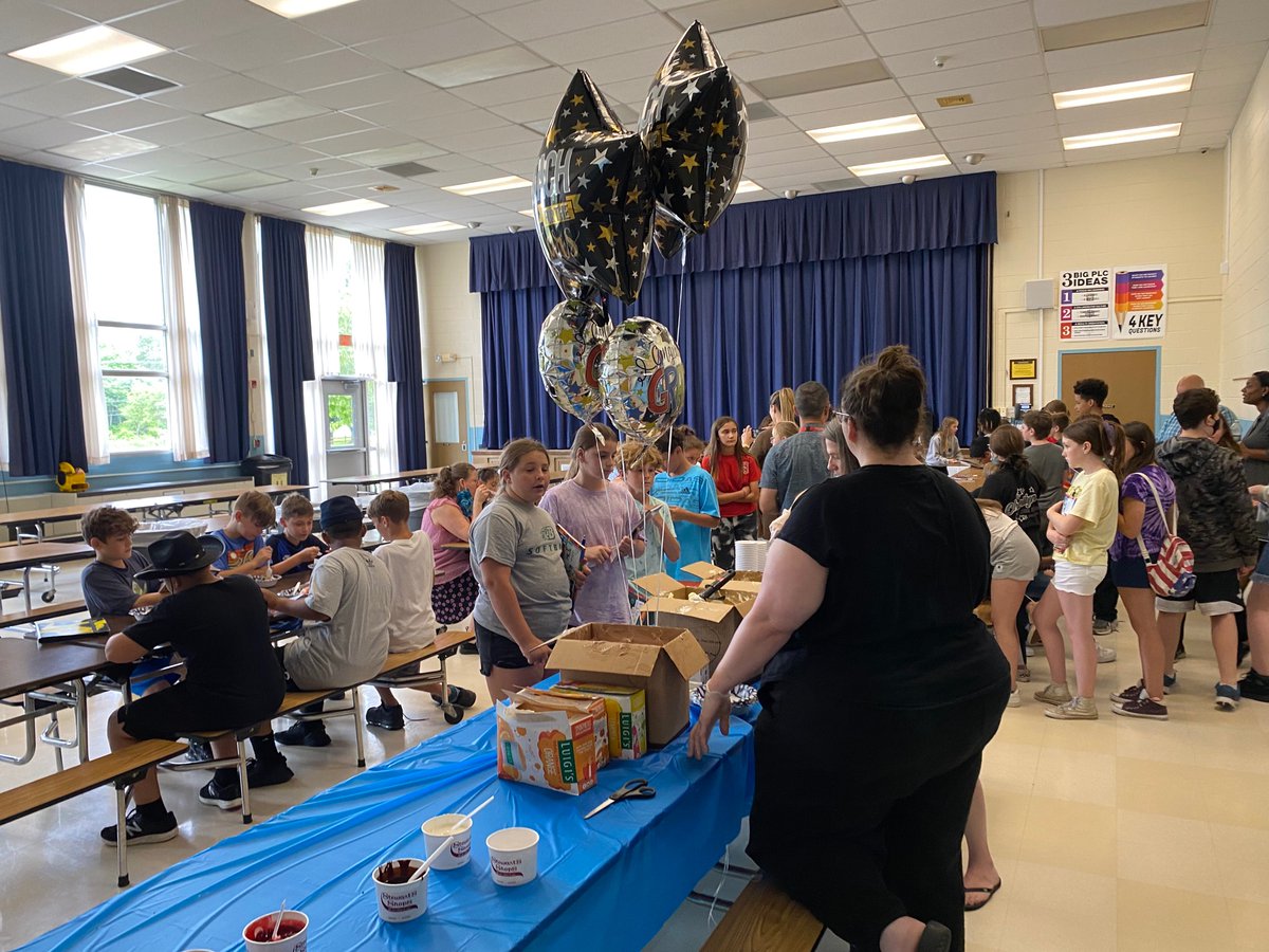 leanne_starzyk's tweet photo. It’s been an action packed day! Started out at LMS- Abby received a Highest Overall Average Award! Then hosted an Ice Cream Social for Amelia’s 5th grade class to celebrate them moving up. Then back for Abby’s Band concert! So happy we can celebrate their accomplishments ❤️💛🎉 https://t.co/fglqLnMqHK
