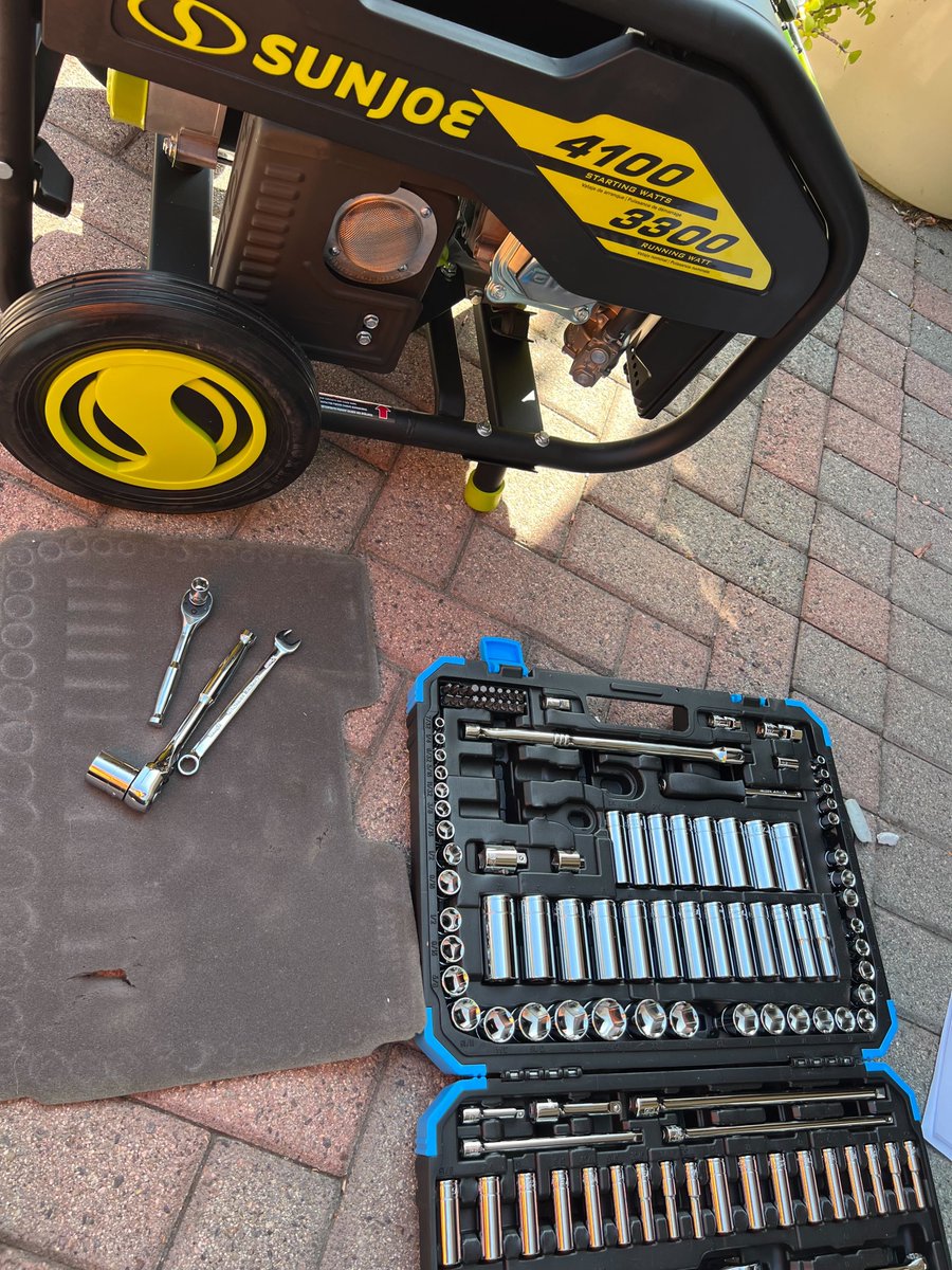 CapriTools's tweet photo. #ThrowBackThursday

@imsuperpcbro fixing his generator with our 128 Piece set. 

(We are updating the set)

#CapriTools #tools #automotive #contractor #auto #mechanic #toolsofthetrade #mechanical  #wrenchin #wrenchlife #wrenches #chromesockets #ratchet https://t.co/sKl4ovko8d