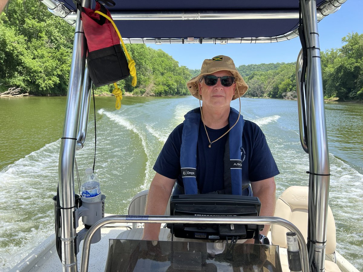 WoodfordEMA's tweet photo. Earlier today we were fortunate to facilitate watercraft training on #kyriver for @Versailles40383 Police Special Response Team. In addition to the SRT’s objectives, topics included swiftwater awareness, safe boat operations, and access points for launching on our three pools. https://t.co/cl4QSB1Irn