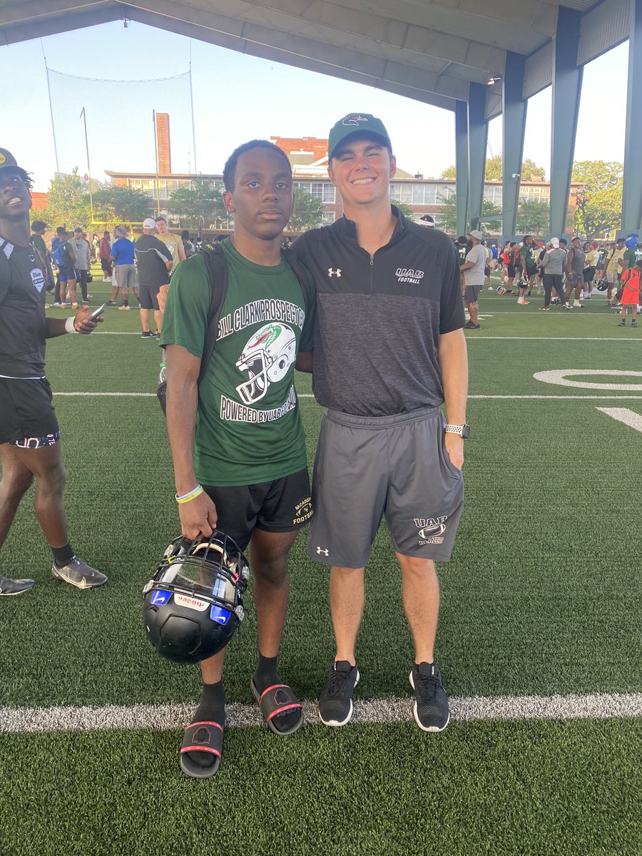 Had a great time at the UAB camp!! And the best time of my life with Safety Coach @The_CoachDavis @UAB_FB @McAdoryFB @KairosHolmes @jphoward86 @McAdoryRecruit #JackBoys🤡 #Swarm🐝