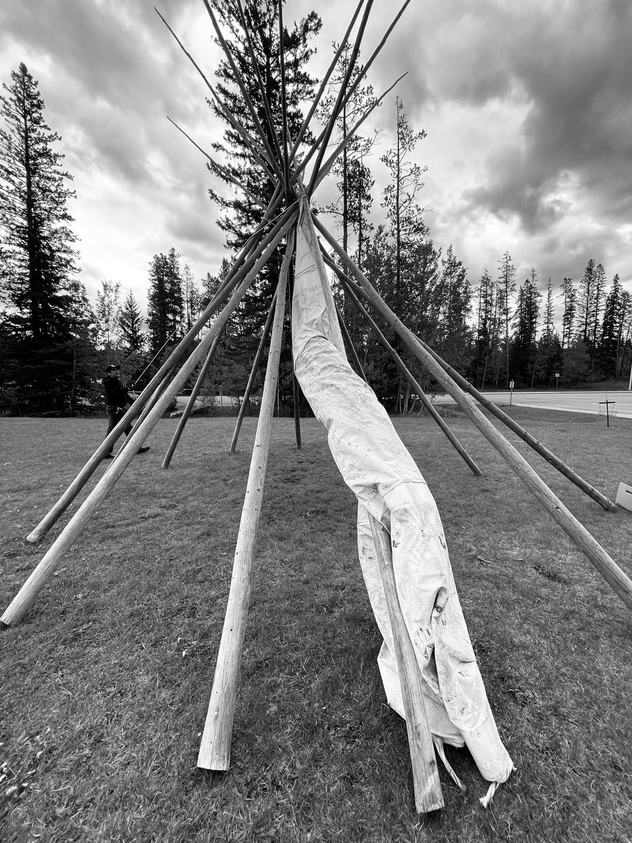 Raising our teepee has become an annual tradition at Banded Peak. Today we would like to thank our friend Cameron for sharing his wisdom, guidance, and patience with our staff and students. #rvsed <a href="/skmblack27/">SHERRI (she/her/elle)</a>